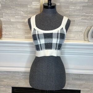 Arizona Jean Co Checkered Super Soft Crop Tank Size Medium